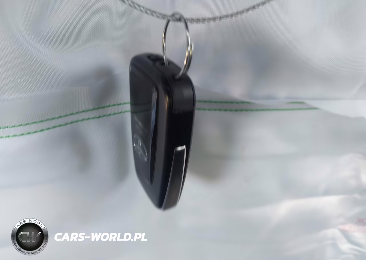 2017 Toyota Prius Prime VIN:JTDKARFP5H3067475 - 11