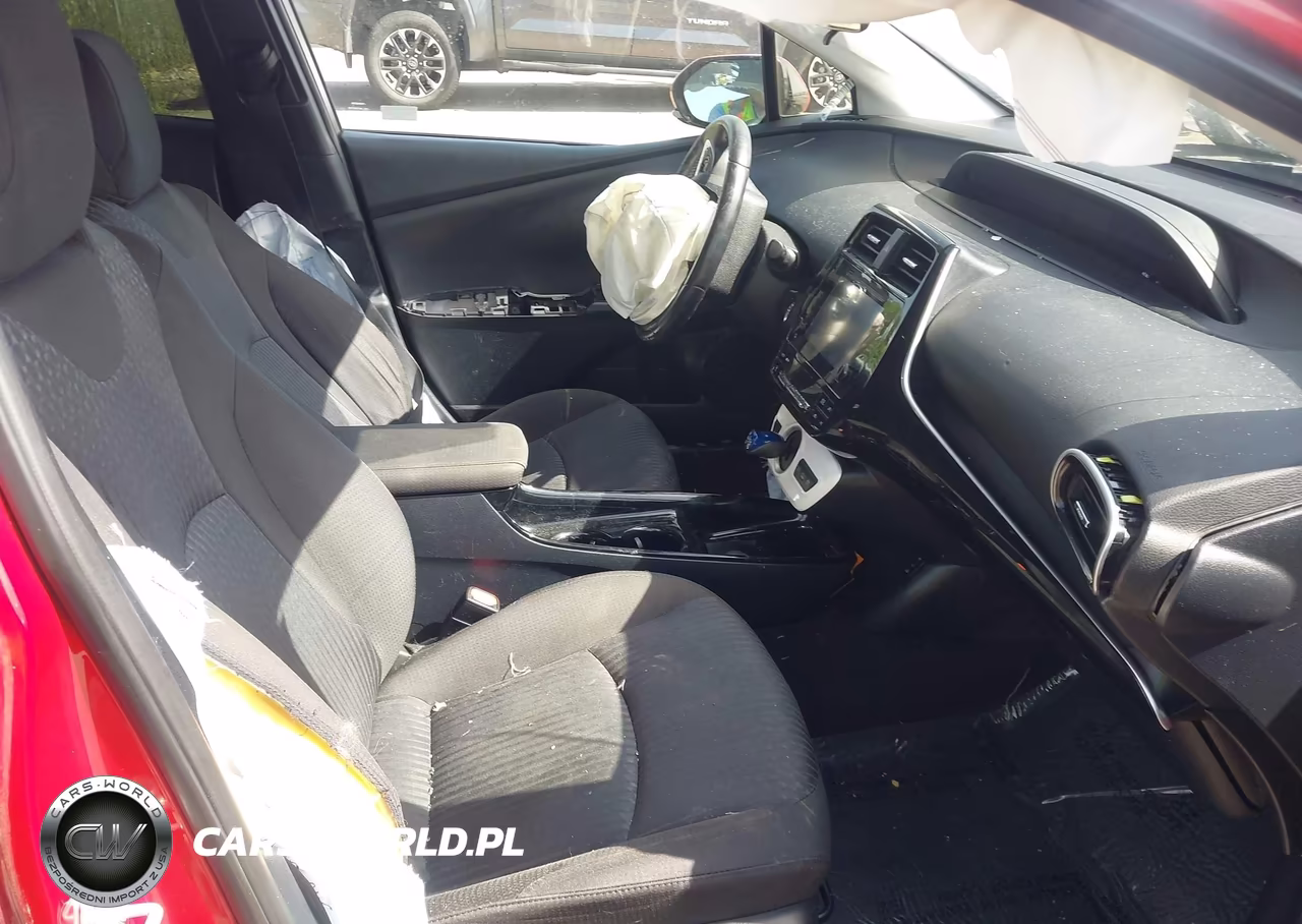 2017 Toyota Prius Prime VIN:JTDKARFP5H3067475 - 5