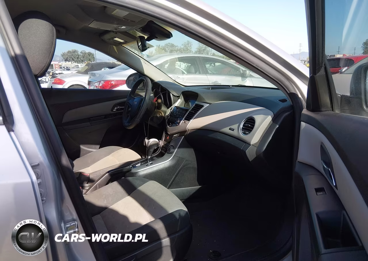 2012 Chevrolet Cruze Ls VIN:1G1PC5SH5C7224049 - 5