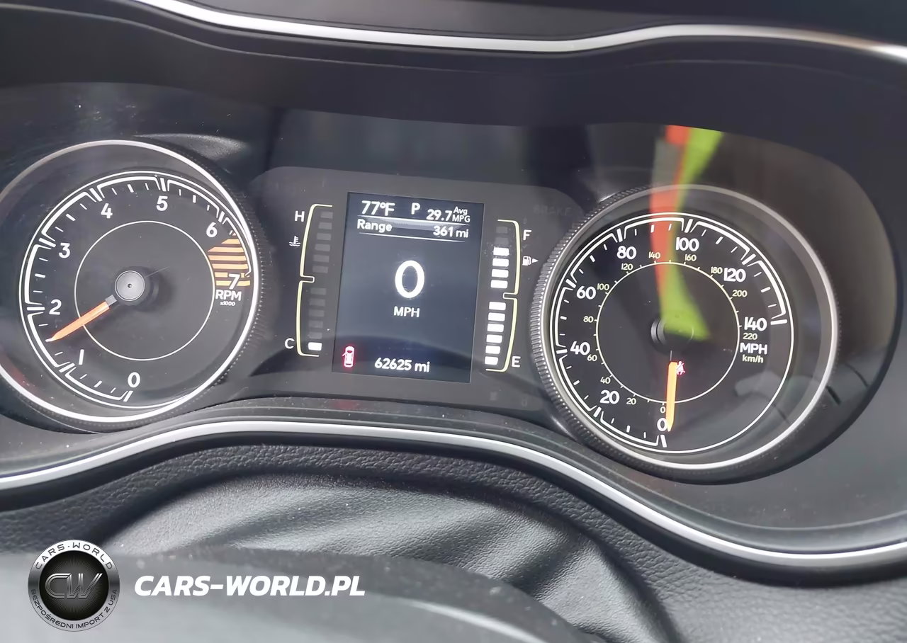 2020 Jeep Cherokee Latitude Fwd VIN:1C4PJLCBXLD543945 - 7