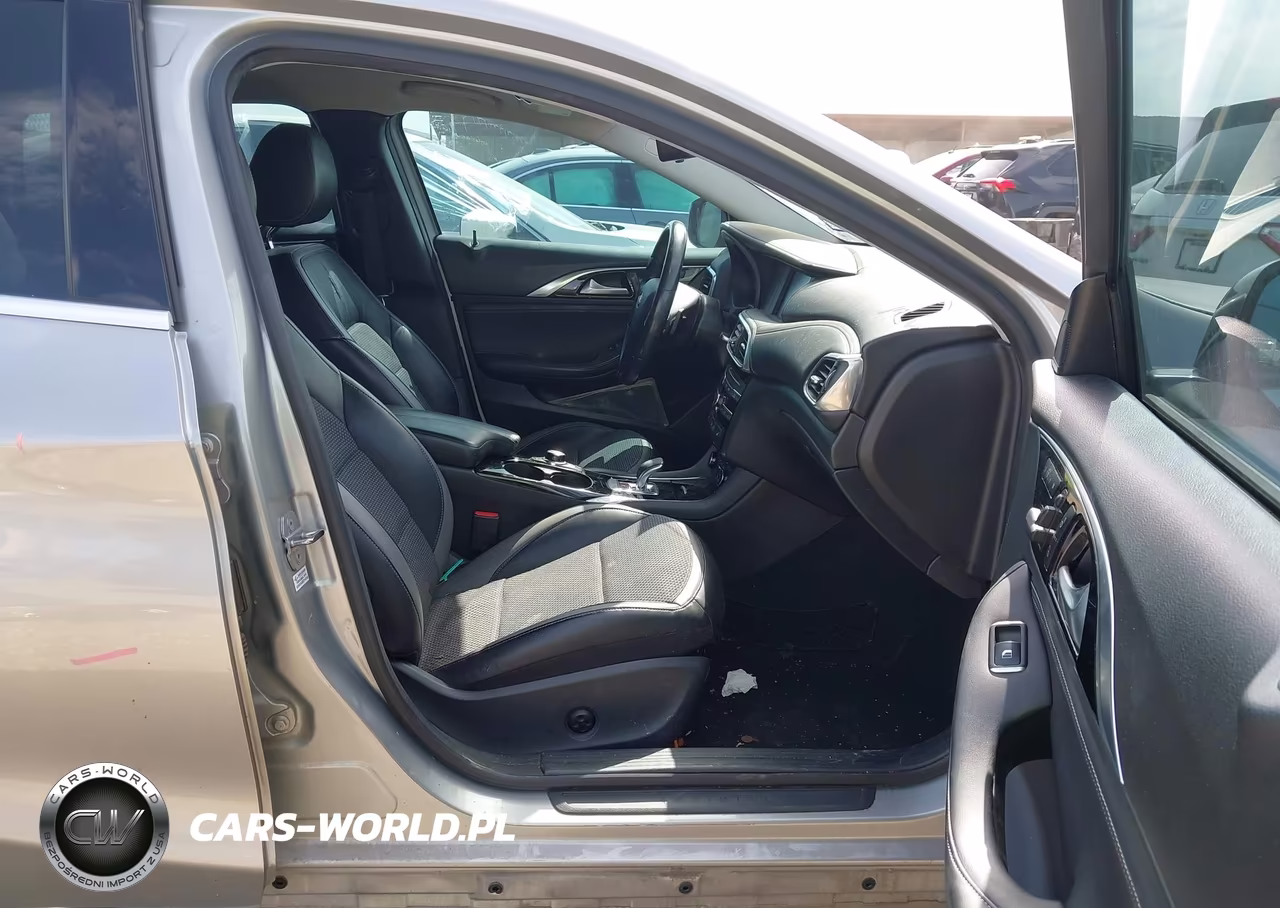 2019 Infiniti Qx30 Luxe VIN:SJKCH5CP6KA009131 - 5