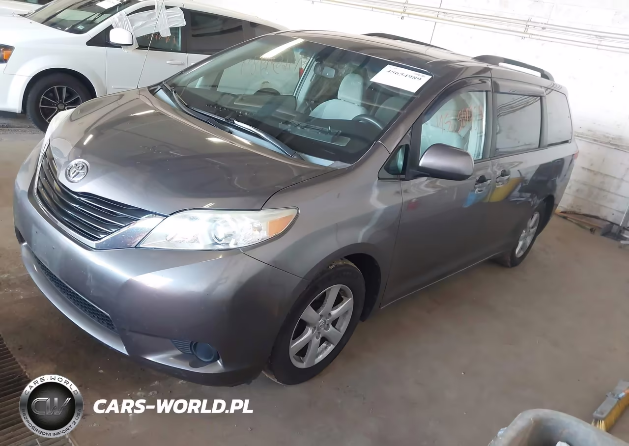 2012 Toyota Sienna Le V6 8 Passenger VIN:5TDKK3DC6CS264379 - 2
