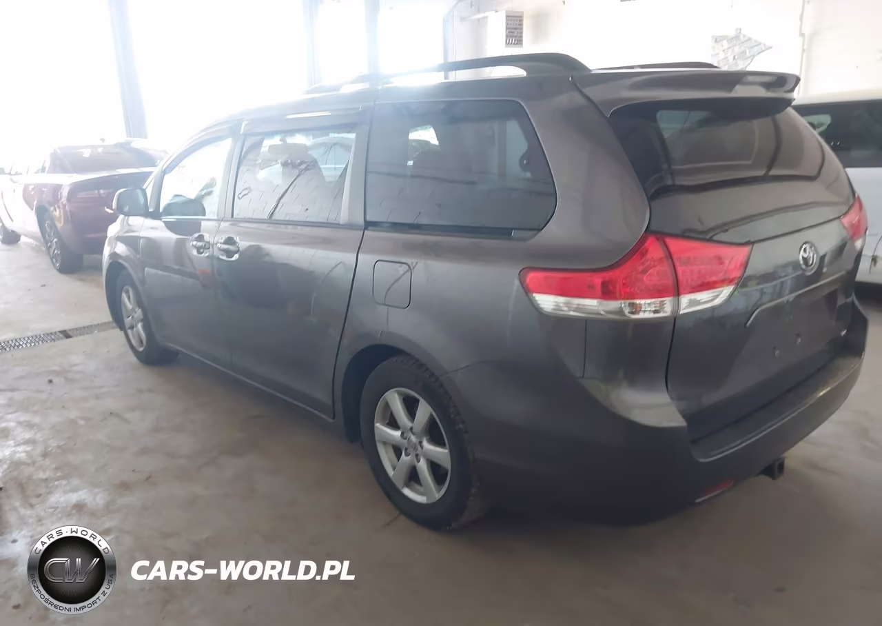 2012 Toyota Sienna Le V6 8 Passenger VIN:5TDKK3DC6CS264379 - 3