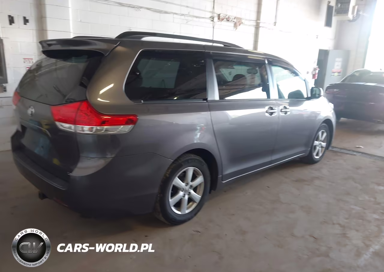 2012 Toyota Sienna Le V6 8 Passenger VIN:5TDKK3DC6CS264379 - 4