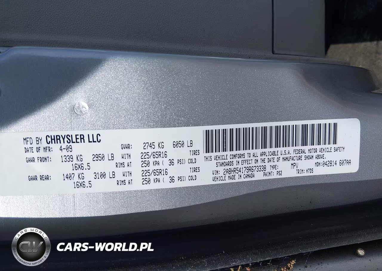 2009 Chrysler Town & Country Touring VIN:2A8HR54179R673338 - 9
