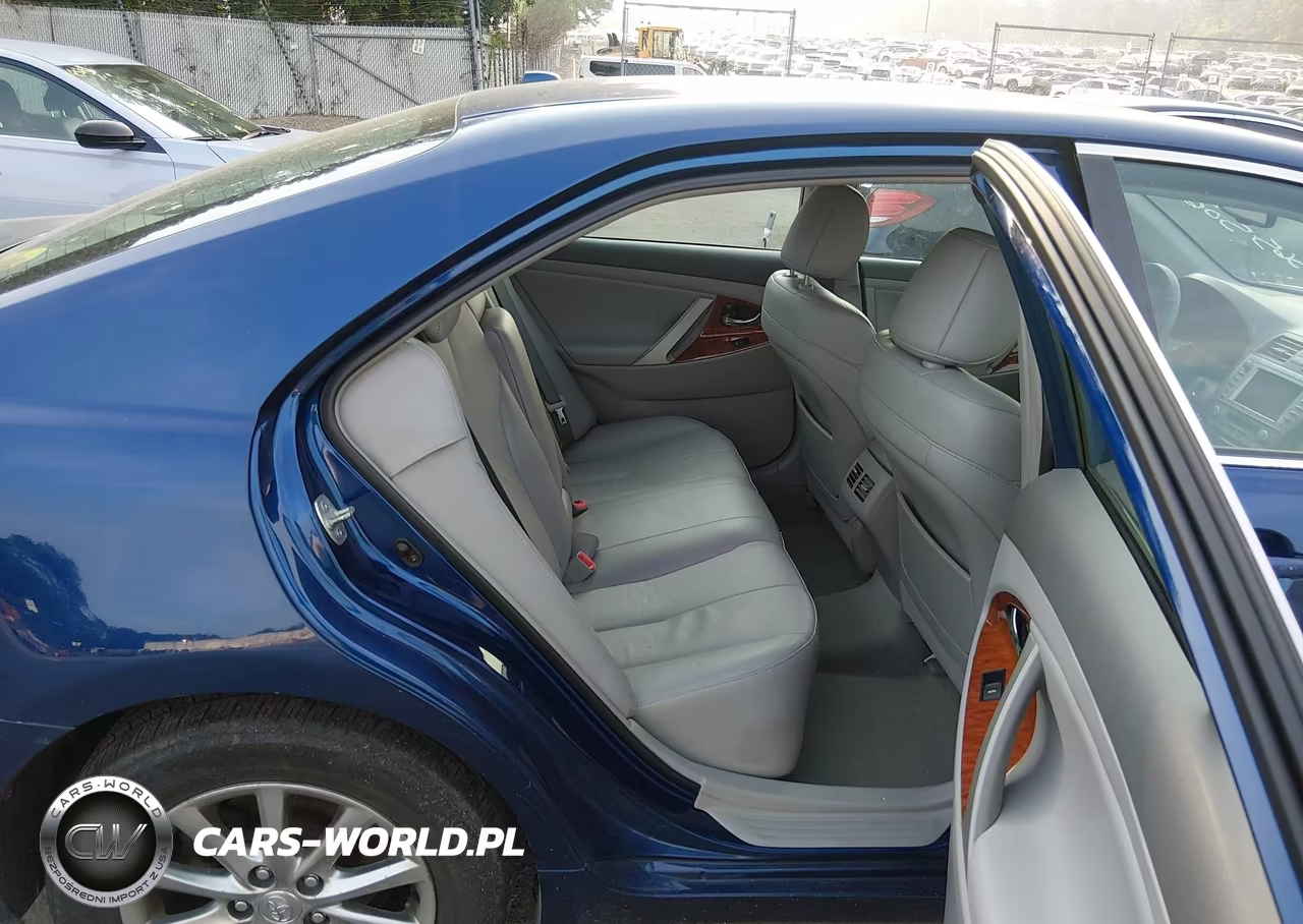 2011 Toyota Camry Hybrid VIN:4T1BB3EK3BU130683 - 8