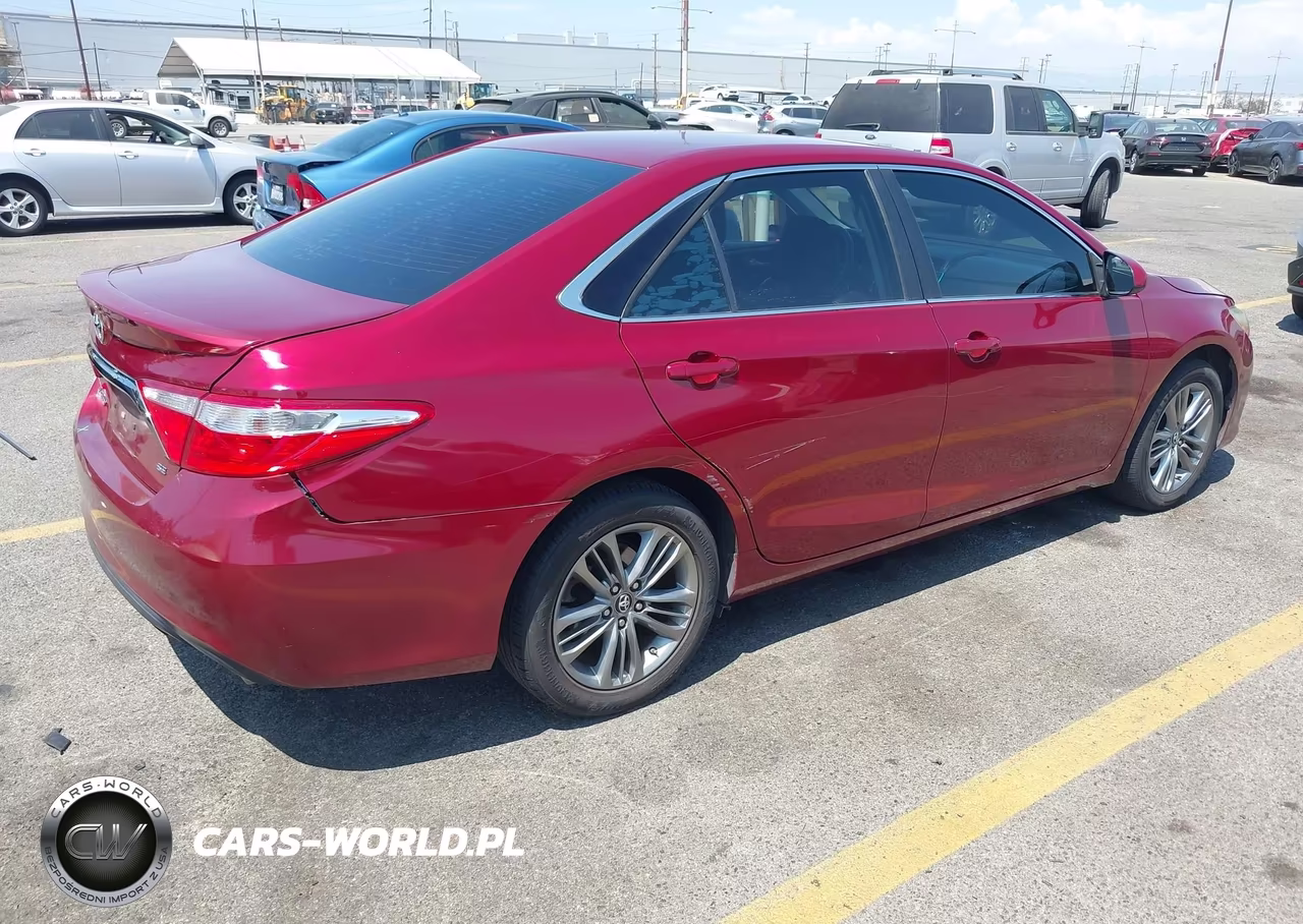 2016 Toyota Camry Se VIN:4T1BF1FK6GU567916 - 4