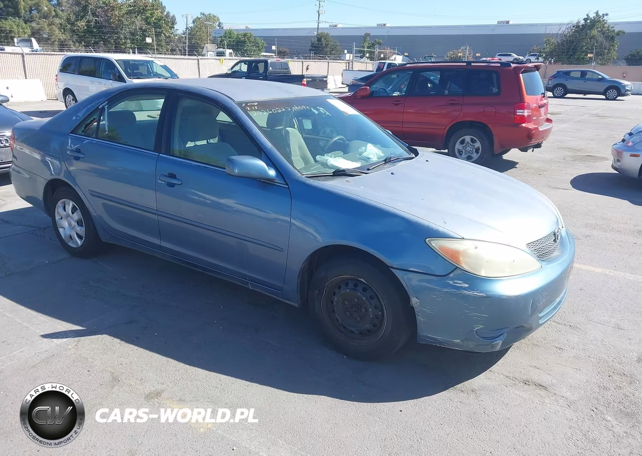 2004 Toyota Camry Le