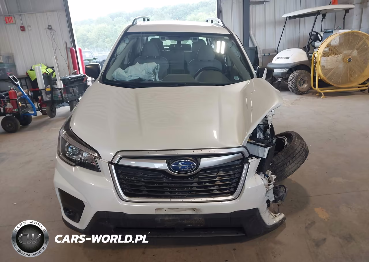2019 Subaru Forester VIN:JF2SKACCXKH450548 - 12