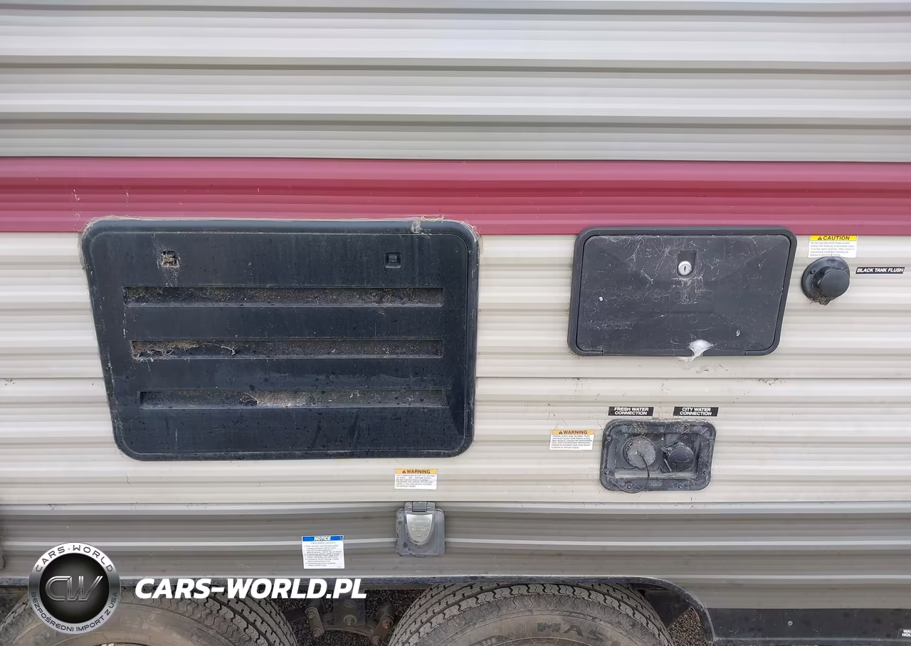 2018 Forest River Cherokee VIN:4X4TCK724JK048561 - 10