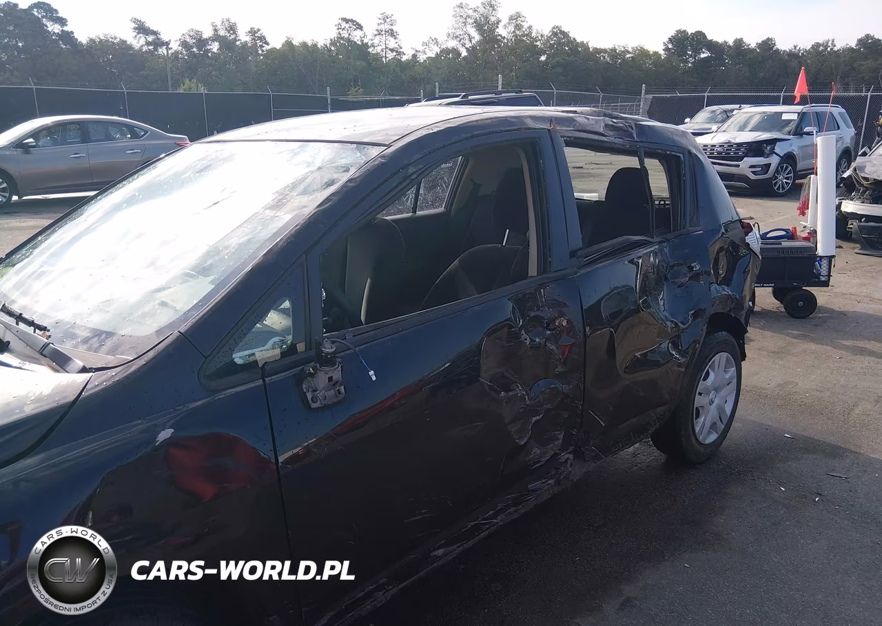 2011 Nissan Versa 1.8S VIN:3N1BC1CP1BL494943 - 6
