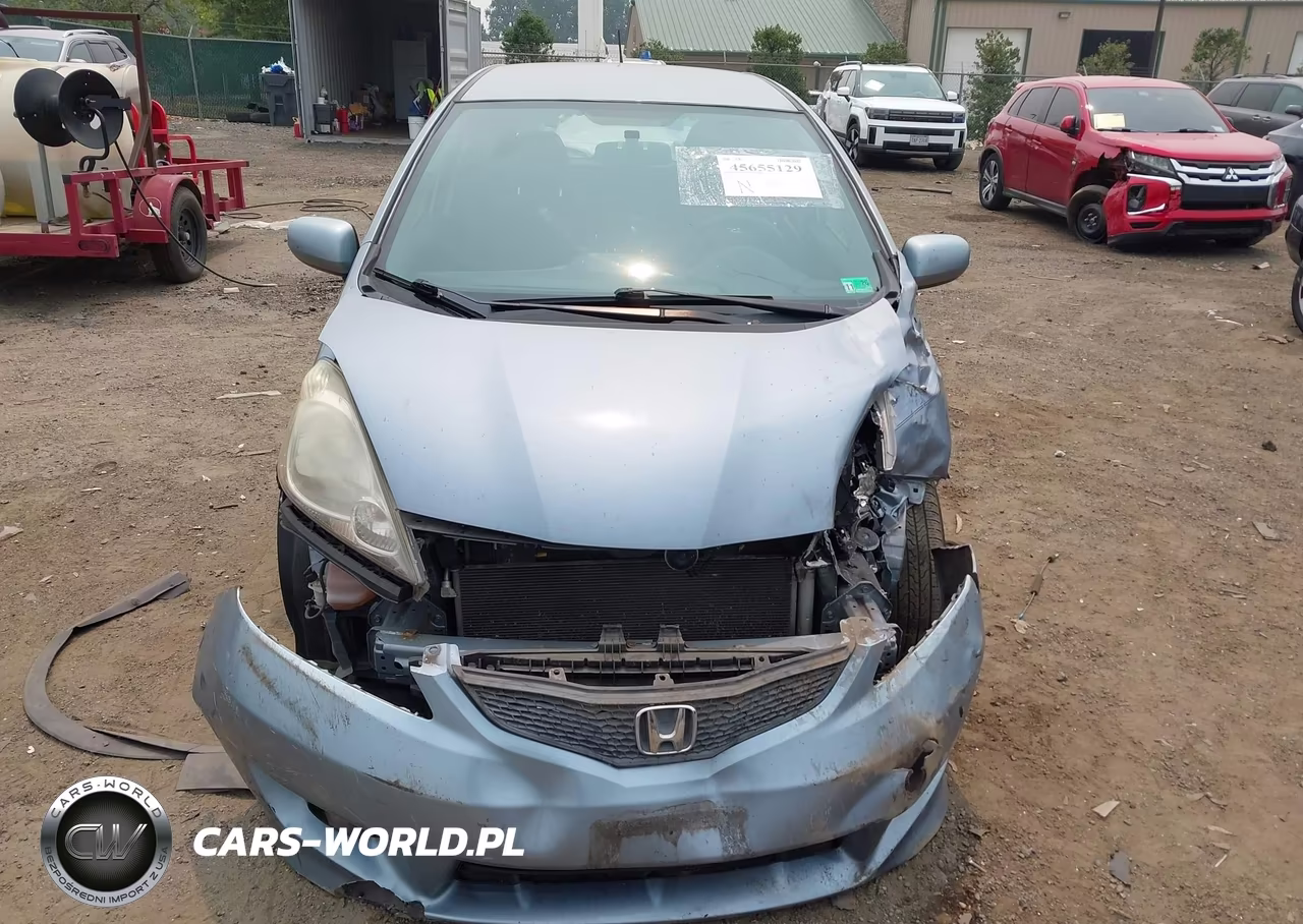 2011 Honda Fit Sport VIN:JHMGE8H57BC003430 - 13