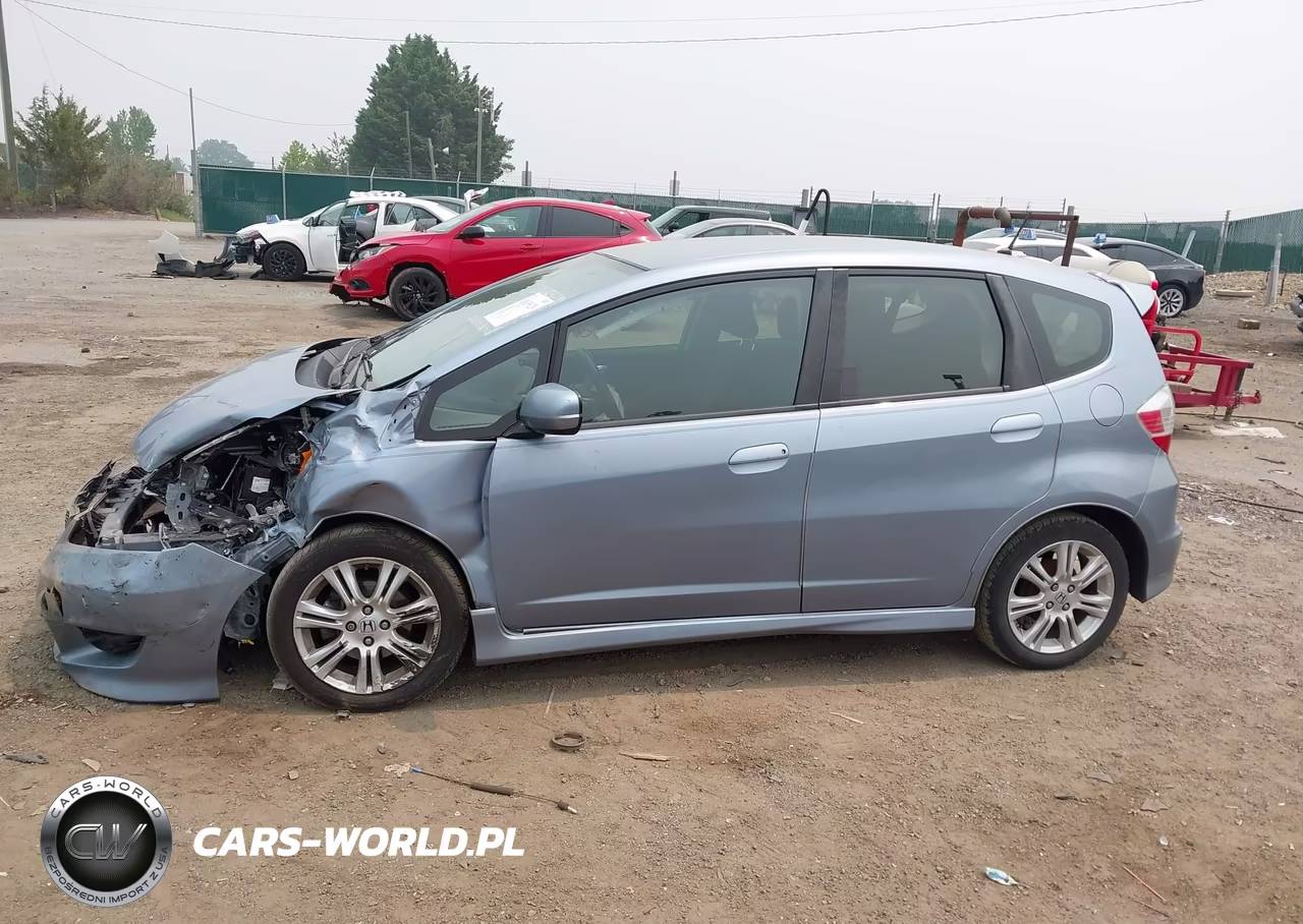 2011 Honda Fit Sport VIN:JHMGE8H57BC003430 - 15