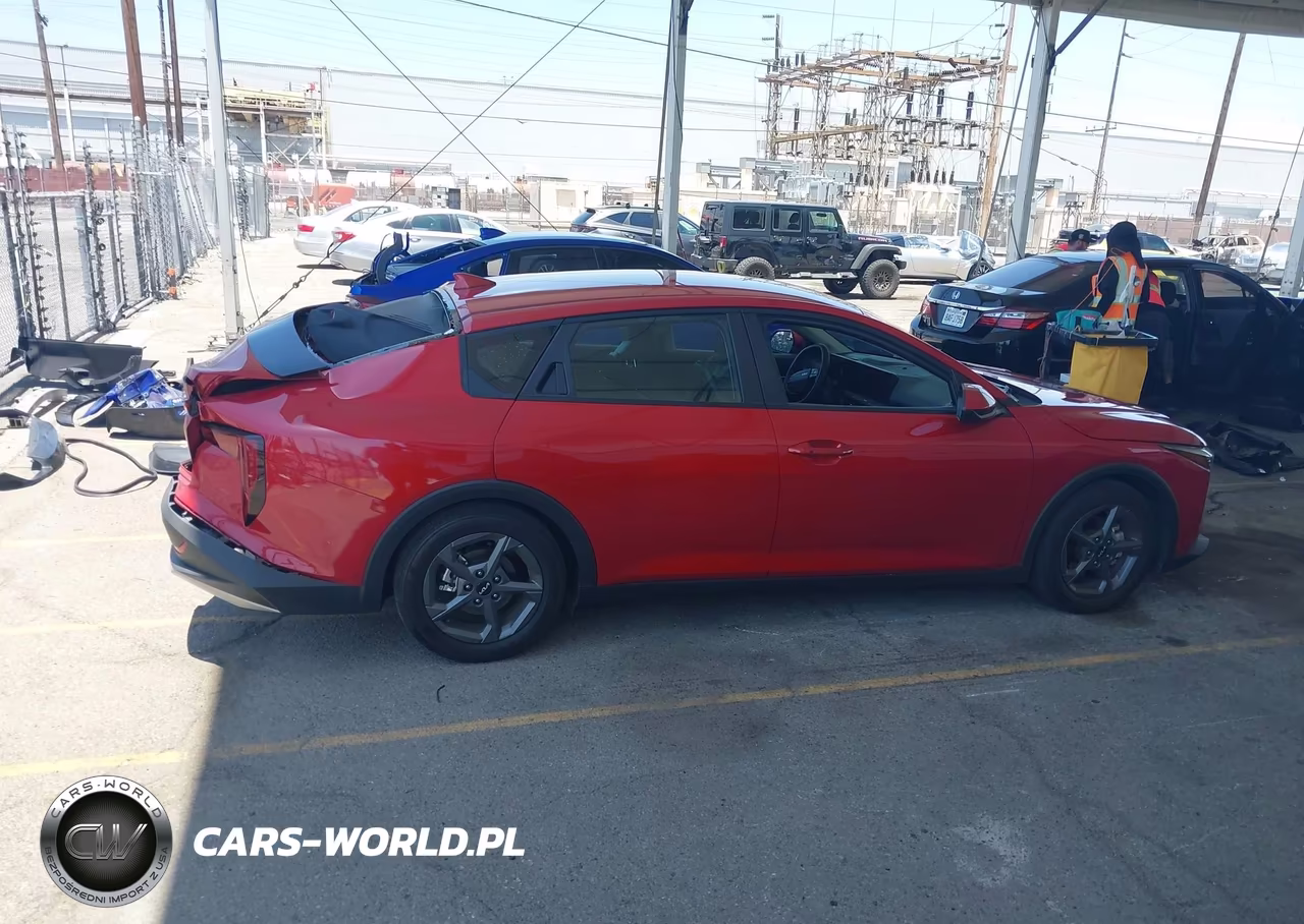 2025 Kia K4 Lxs VIN:3KPFT4DEXSE023682 - 14