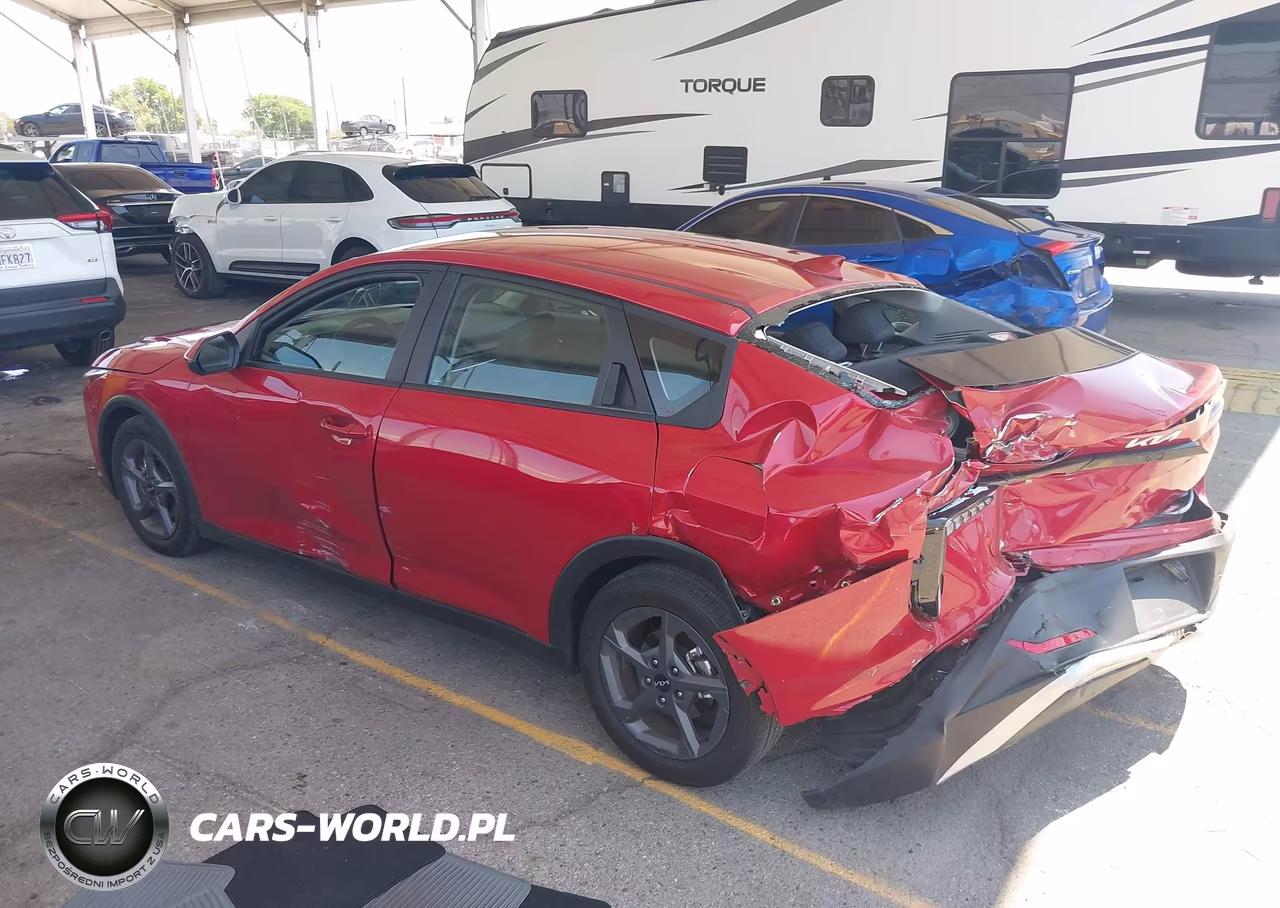 2025 Kia K4 Lxs VIN:3KPFT4DEXSE023682 - 15