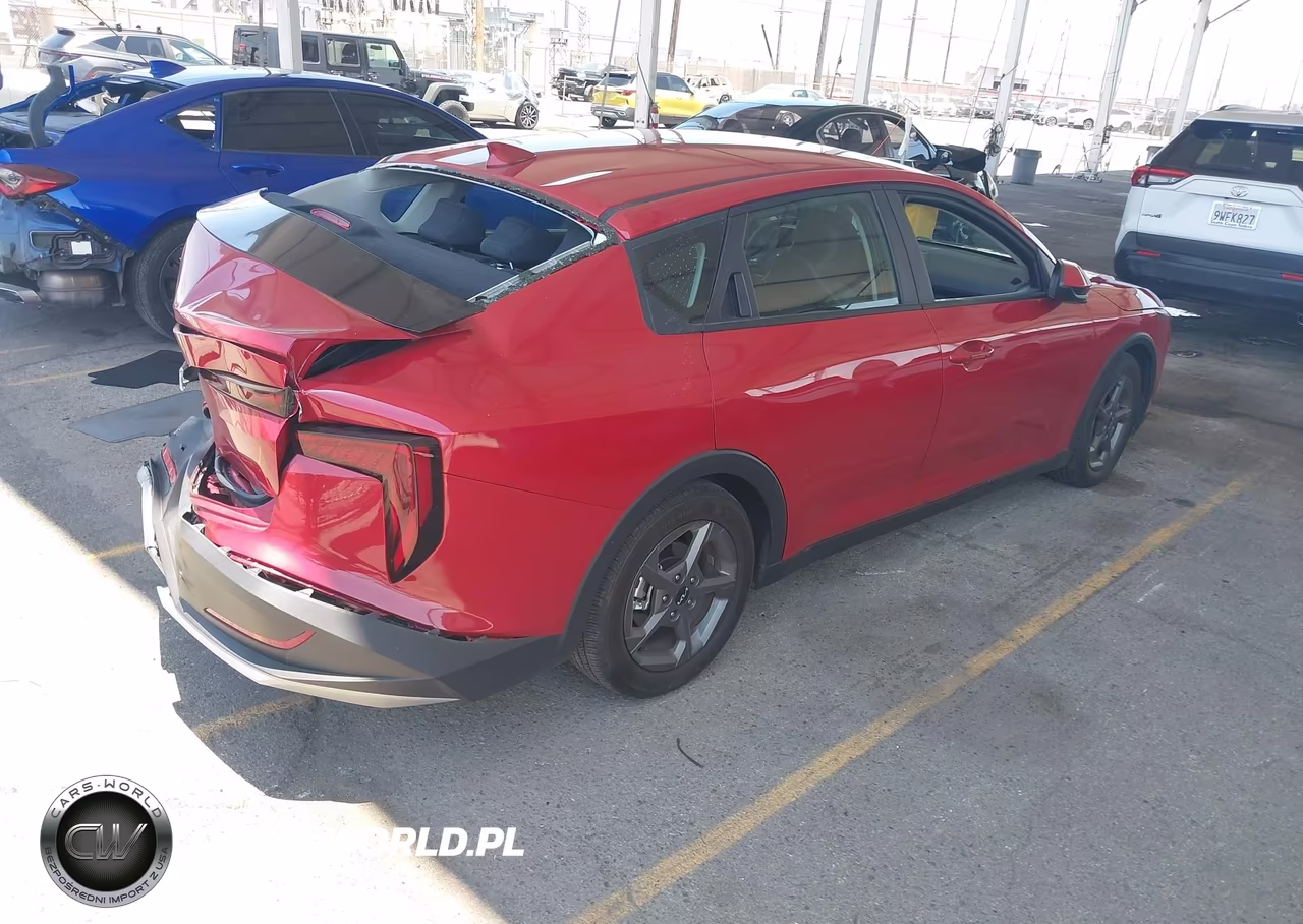 2025 Kia K4 Lxs VIN:3KPFT4DEXSE023682 - 4