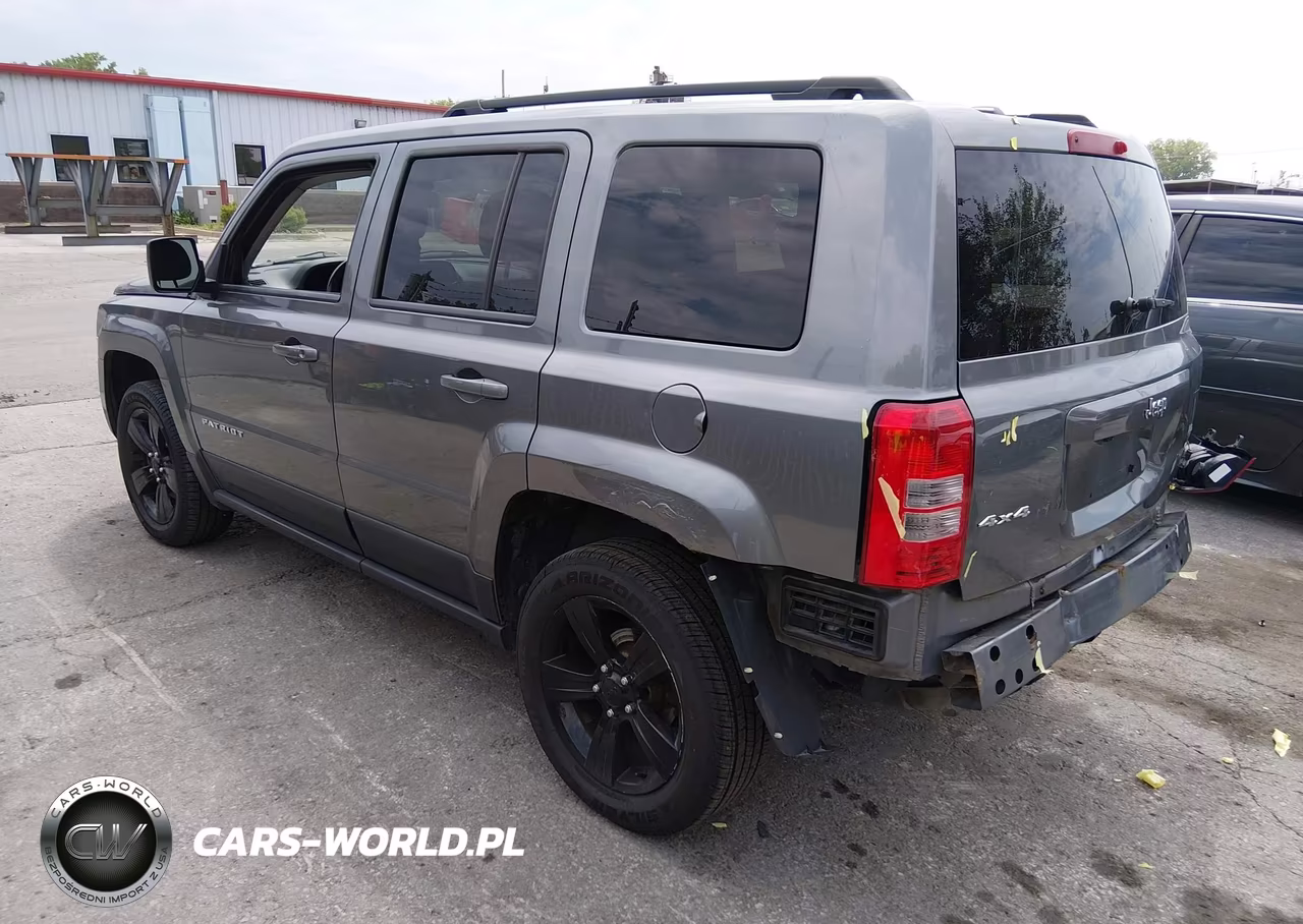 2013 Jeep Patriot Latitude VIN:1C4NJRFB4DD165550 - 3