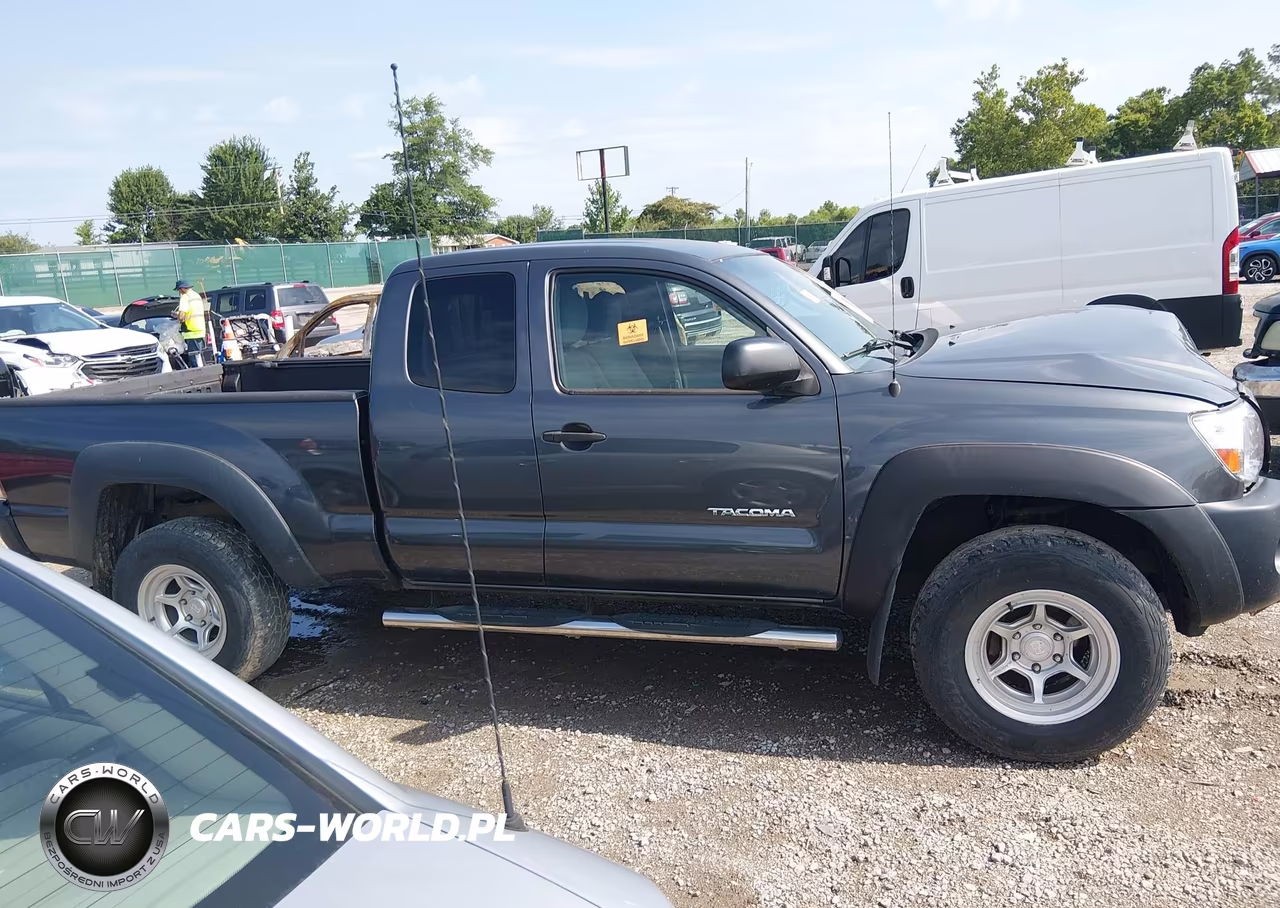 2011 Toyota Tacoma Base V6 VIN:5TFUU4EN2BX003512 - 14