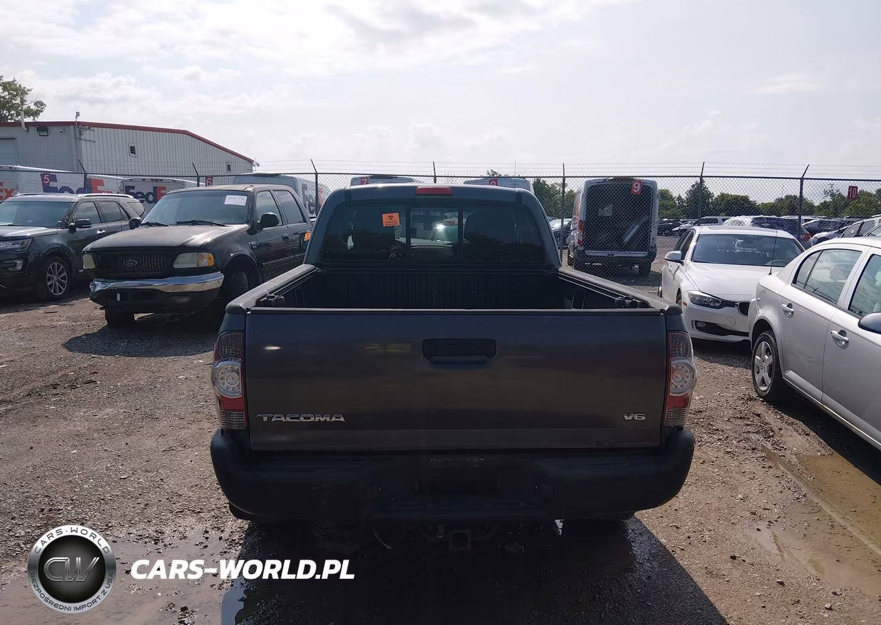 2011 Toyota Tacoma Base V6 VIN:5TFUU4EN2BX003512 - 17