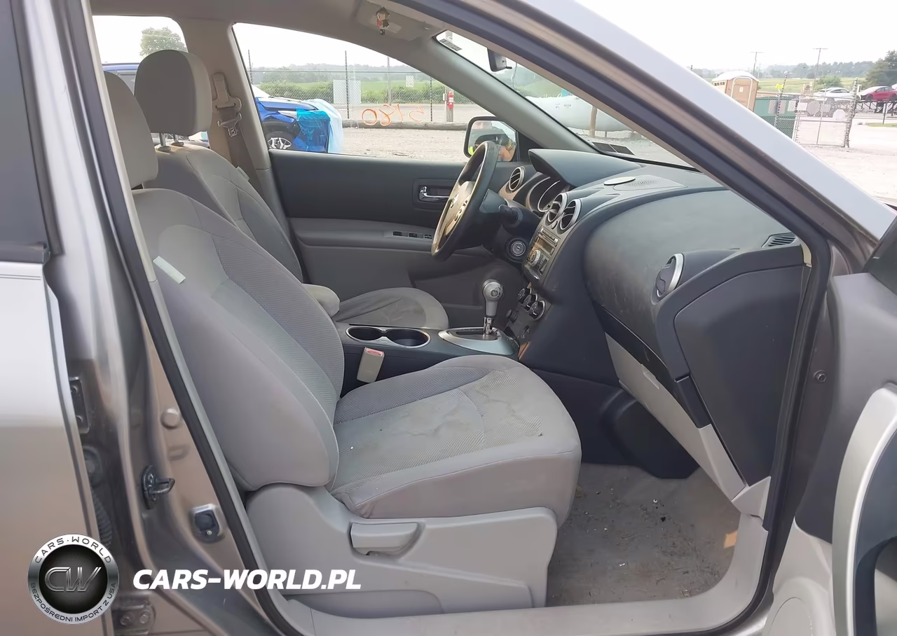 2011 Nissan Rogue S VIN:JN8AS5MVXBW687493 - 5