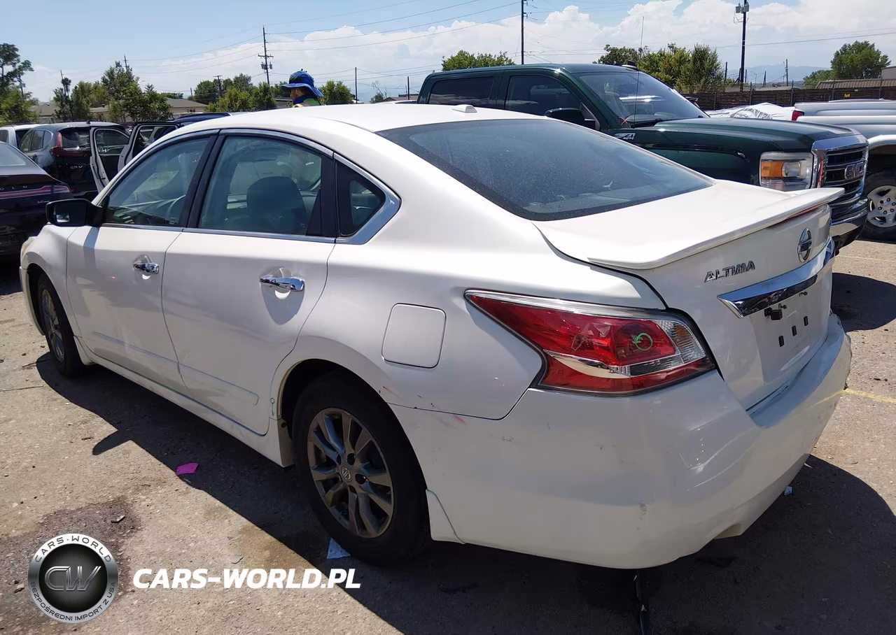 2015 Nissan Altima 2.5 S VIN:1N4AL3AP0FC452018 - 3