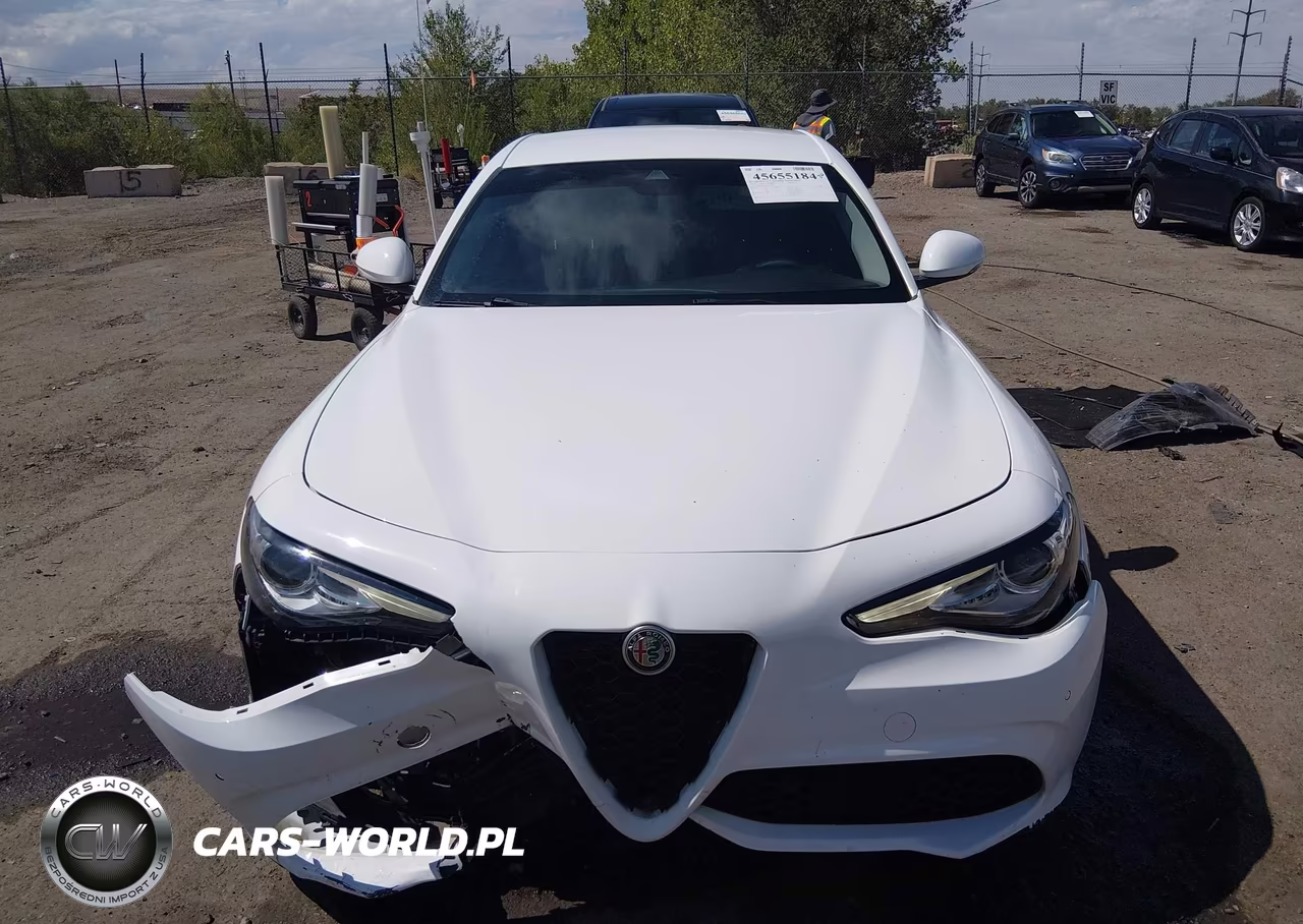 2018 Alfa Romeo Giulia Ti Sport Rwd VIN:ZARFAECN4J7576197 - 13