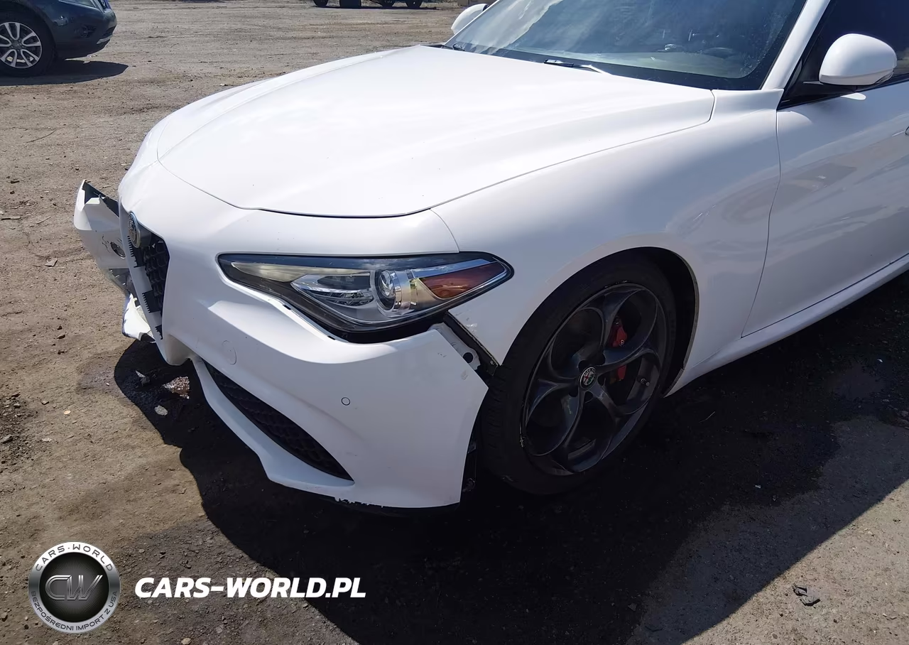 2018 Alfa Romeo Giulia Ti Sport Rwd VIN:ZARFAECN4J7576197 - 6