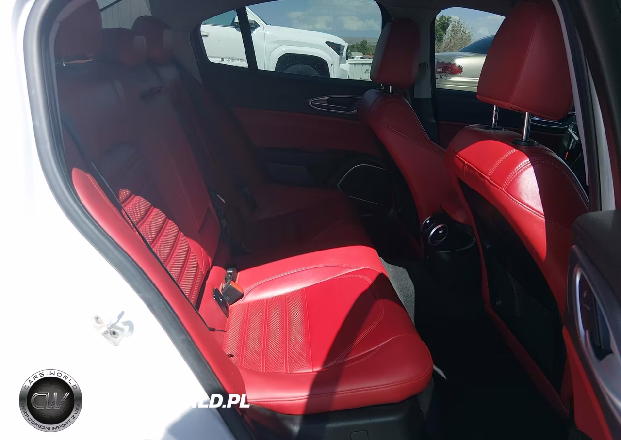 2018 Alfa Romeo Giulia Ti Sport Rwd VIN:ZARFAECN4J7576197 - 8