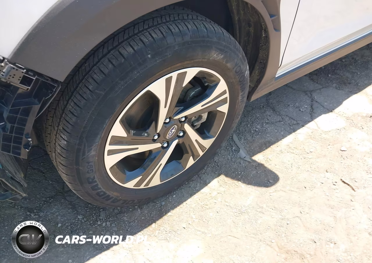2024 Subaru Crosstrek Premium VIN:JF2GUADC4R8285511 - 12