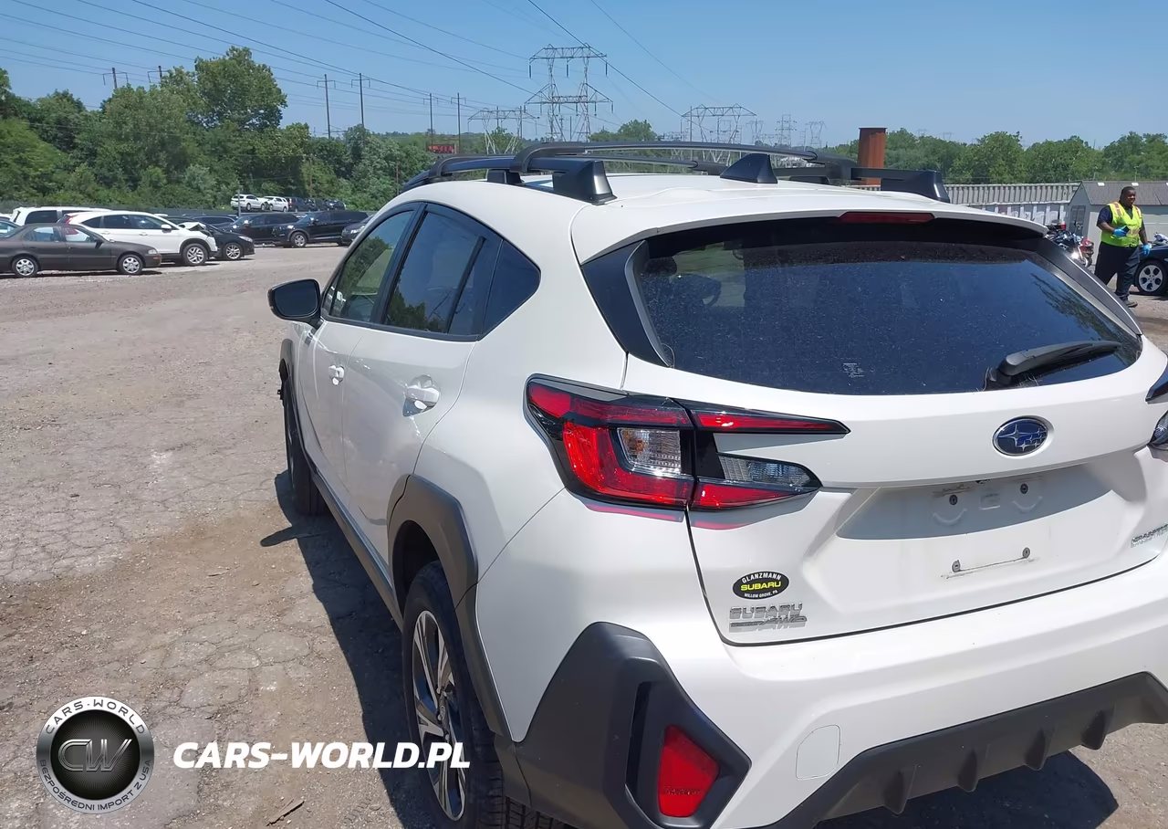2024 Subaru Crosstrek Premium VIN:JF2GUADC4R8285511 - 3