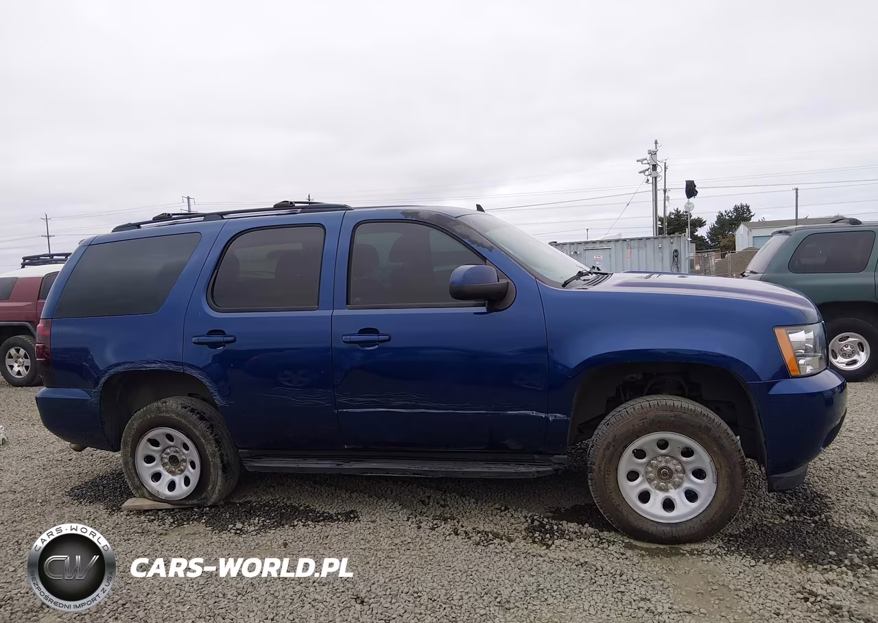 2012 Chevrolet Tahoe Ls VIN:1GNSKAE0XCR235188 - 13