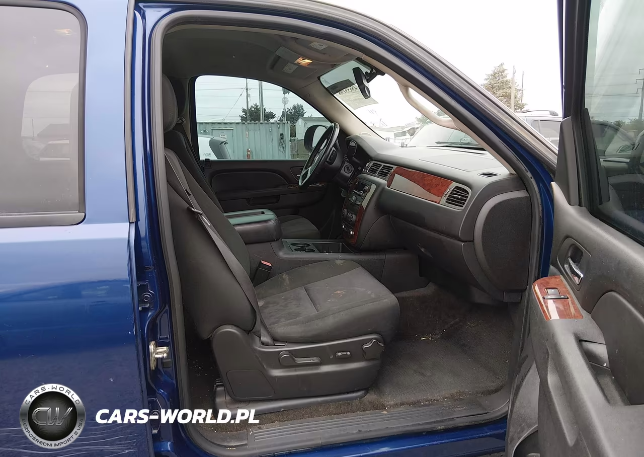 2012 Chevrolet Tahoe Ls VIN:1GNSKAE0XCR235188 - 5