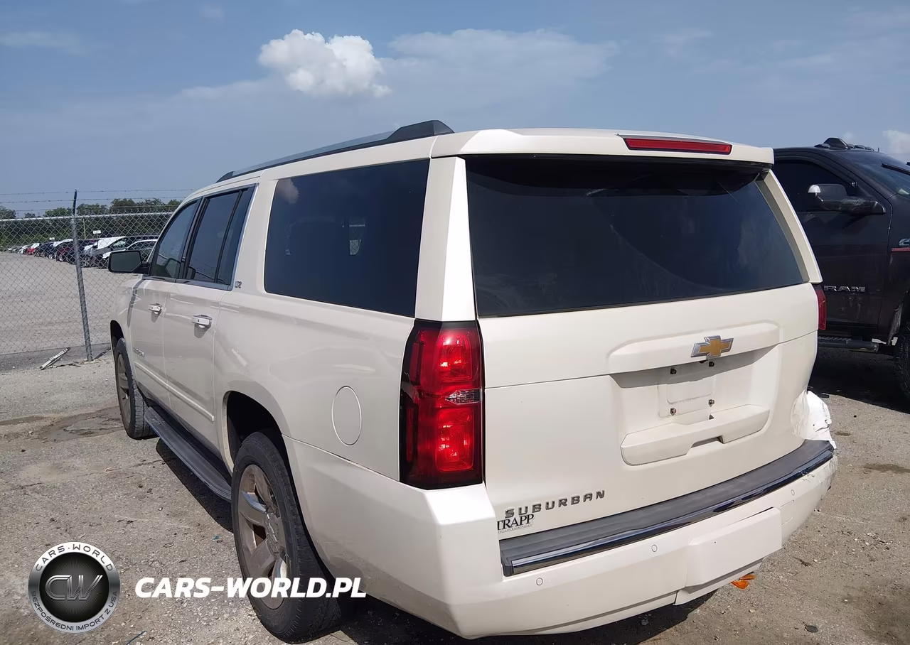 2015 Chevrolet Suburban Ltz VIN:1GNSCKKC9FR722579 - 3
