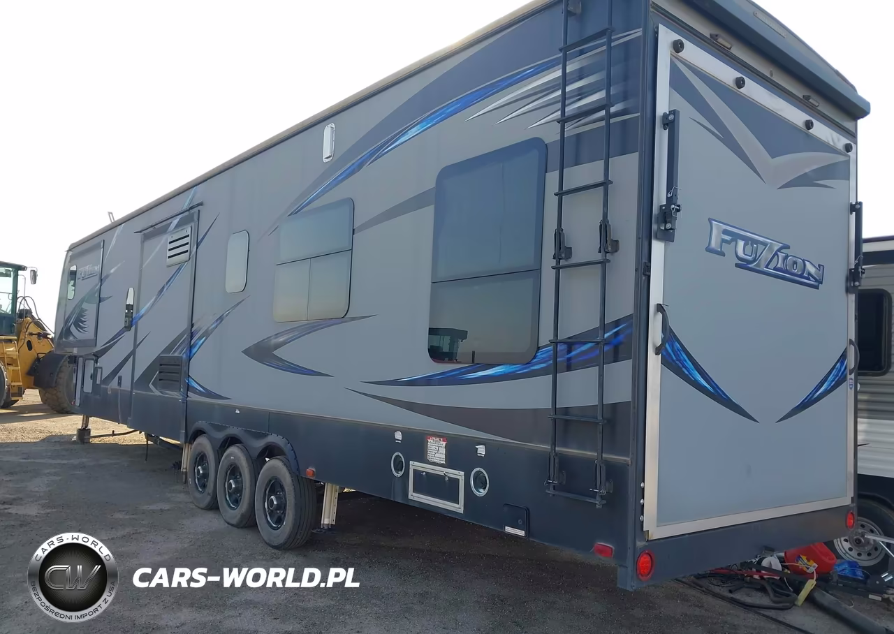 2018 Keystone Fuzion VIN:4YDF41736JF810152 - 3