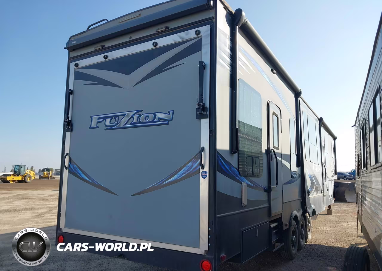 2018 Keystone Fuzion VIN:4YDF41736JF810152 - 4