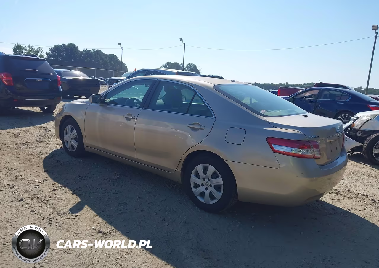 2010 Toyota Camry Le VIN:4T1BF3EK5AU029082 - 3