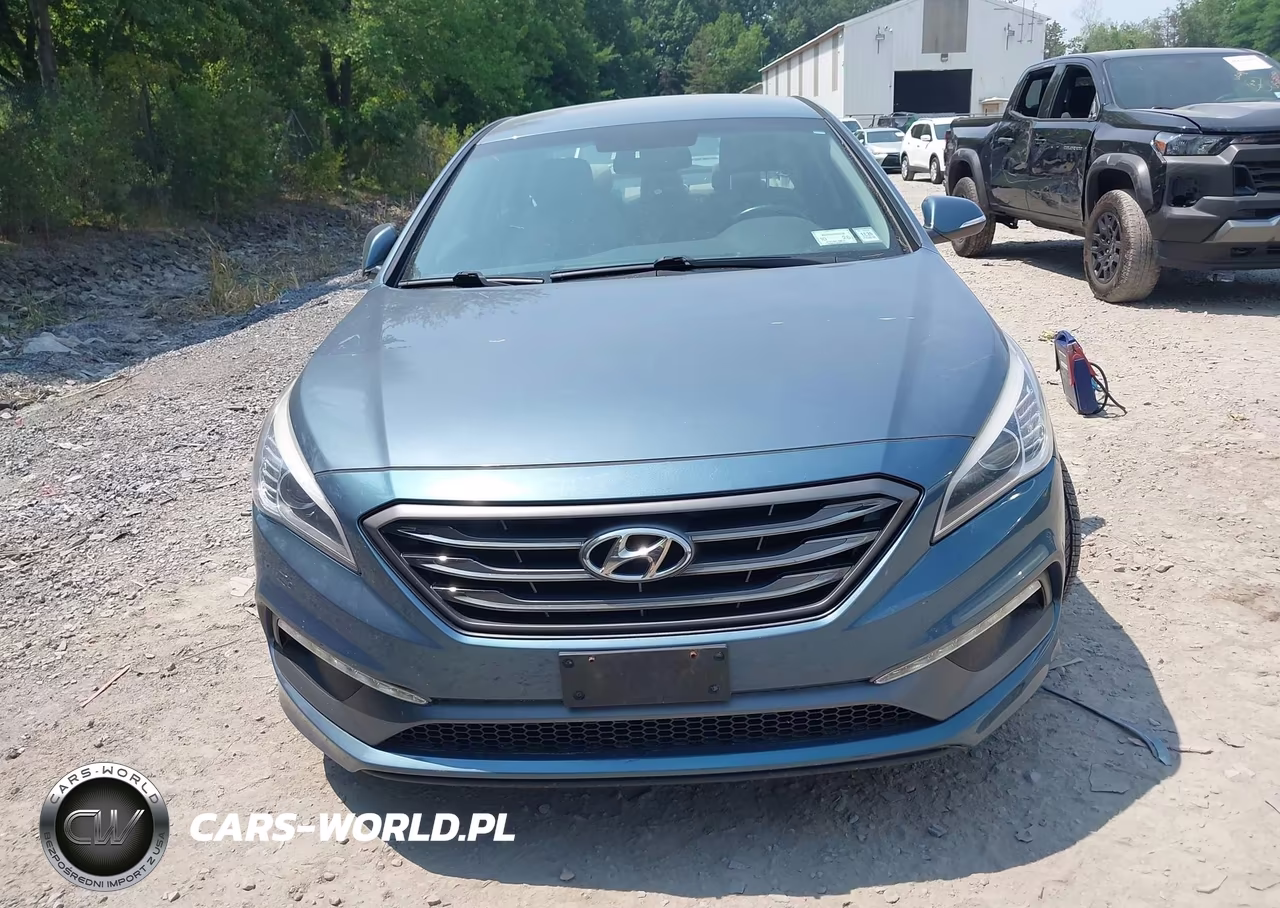 2015 Hyundai Sonata Sport VIN:5NPE34AF1FH212795 - 12