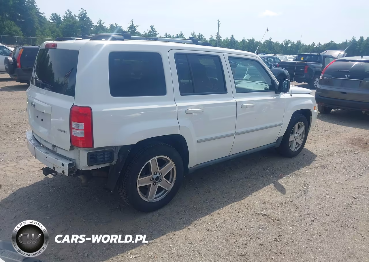 2010 Jeep Patriot Limited VIN:1J4NF4GB9AD570084 - 4
