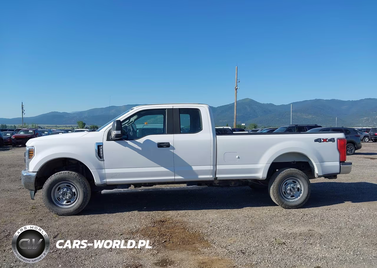 2018 Ford F-250 Xl VIN:1FT7X2B64JEC84082 - 16