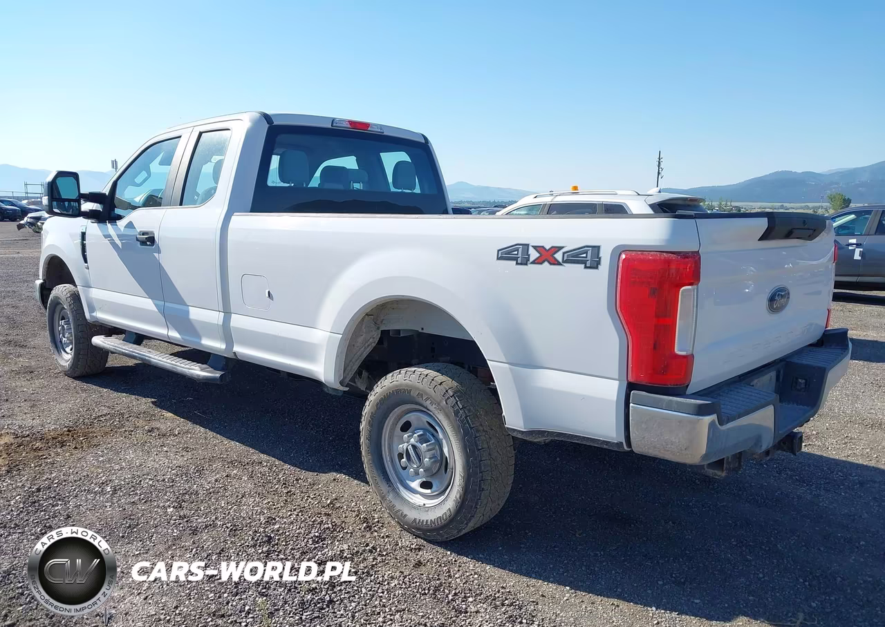 2018 Ford F-250 Xl VIN:1FT7X2B64JEC84082 - 3