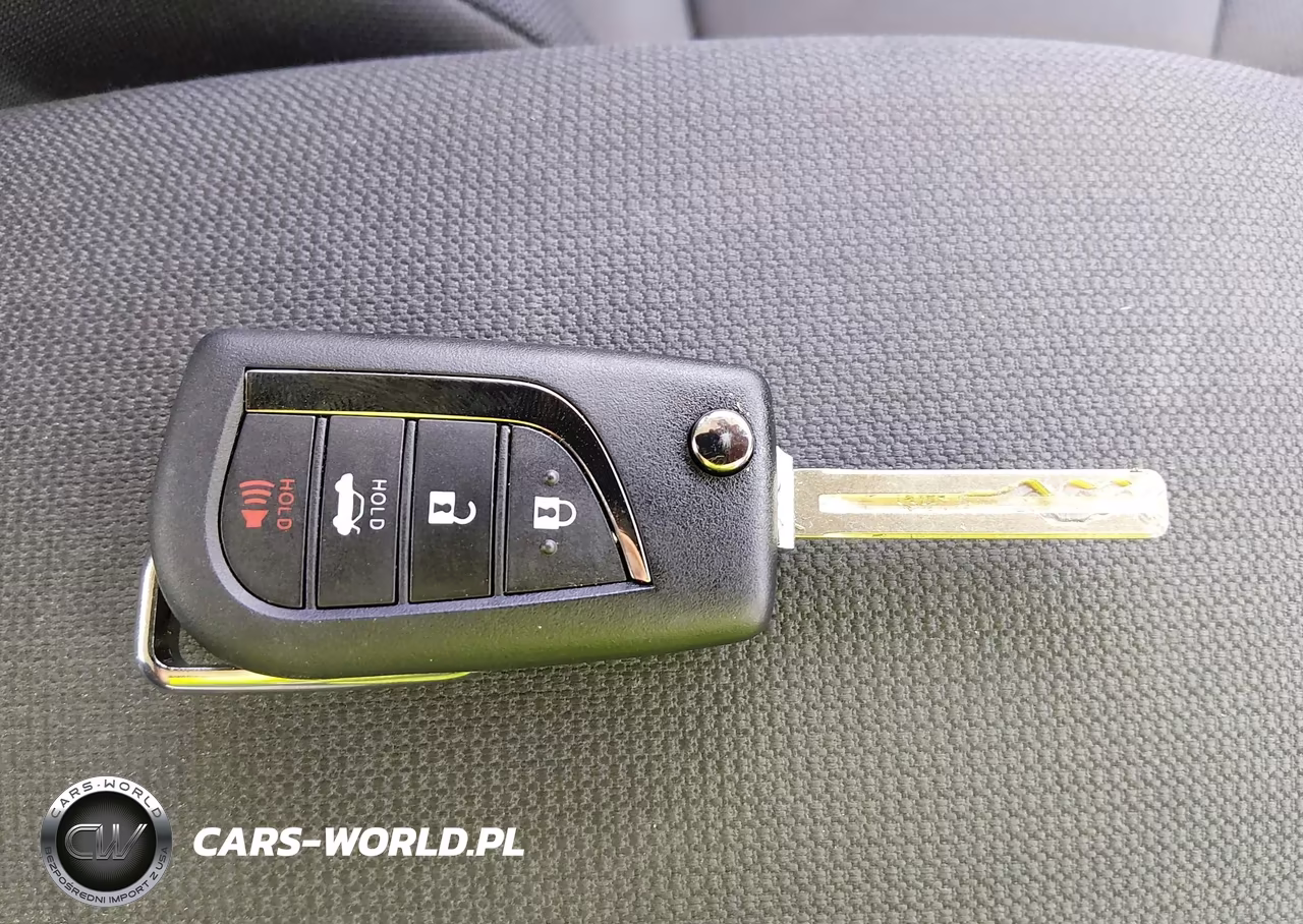 2022 Toyota Corolla Le VIN:5YFEPMAEXNP358741 - 11