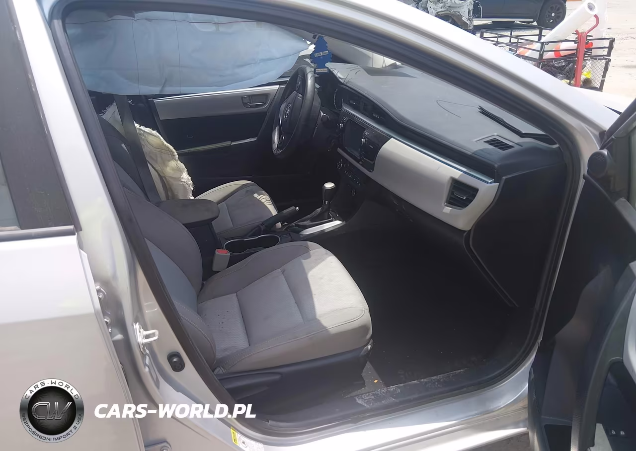 2016 Toyota Corolla Le Plus VIN:5YFBURHE5GP538114 - 5