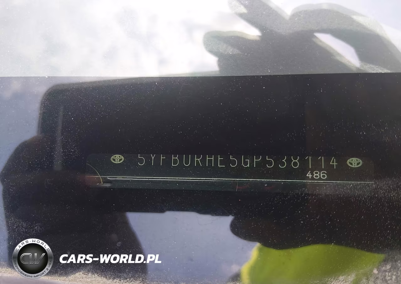 2016 Toyota Corolla Le Plus VIN:5YFBURHE5GP538114 - 9
