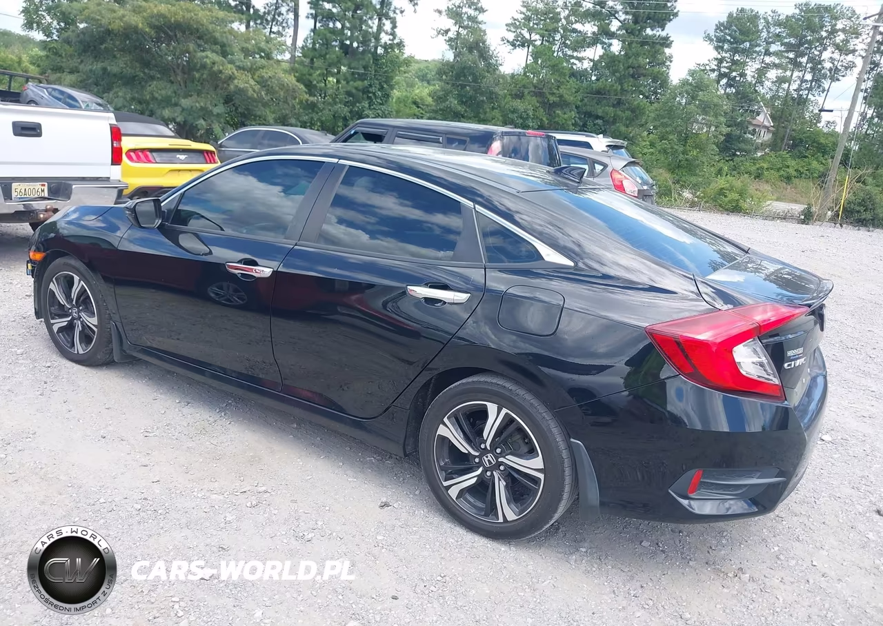 2017 Honda Civic Touring VIN:19XFC1F92HE004180 - 3