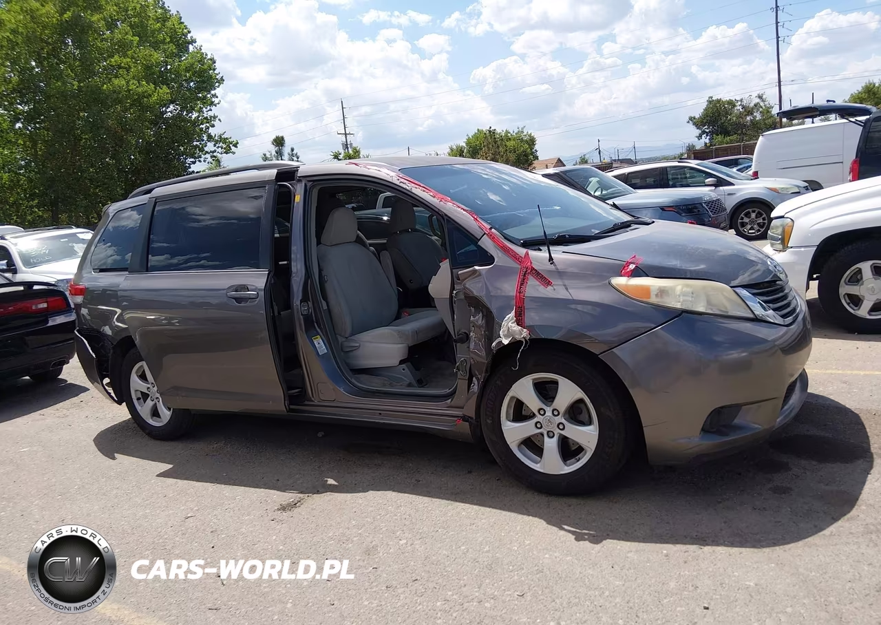 2012 Toyota Sienna Le V6 8 Passenger VIN:5TDKK3DC0CS232270 - 13
