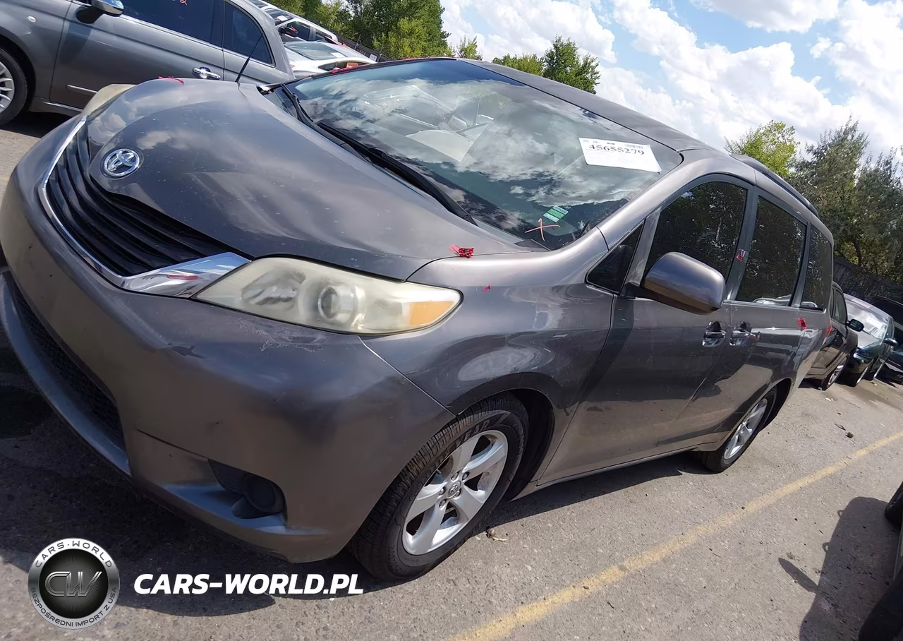 2012 Toyota Sienna Le V6 8 Passenger VIN:5TDKK3DC0CS232270 - 14