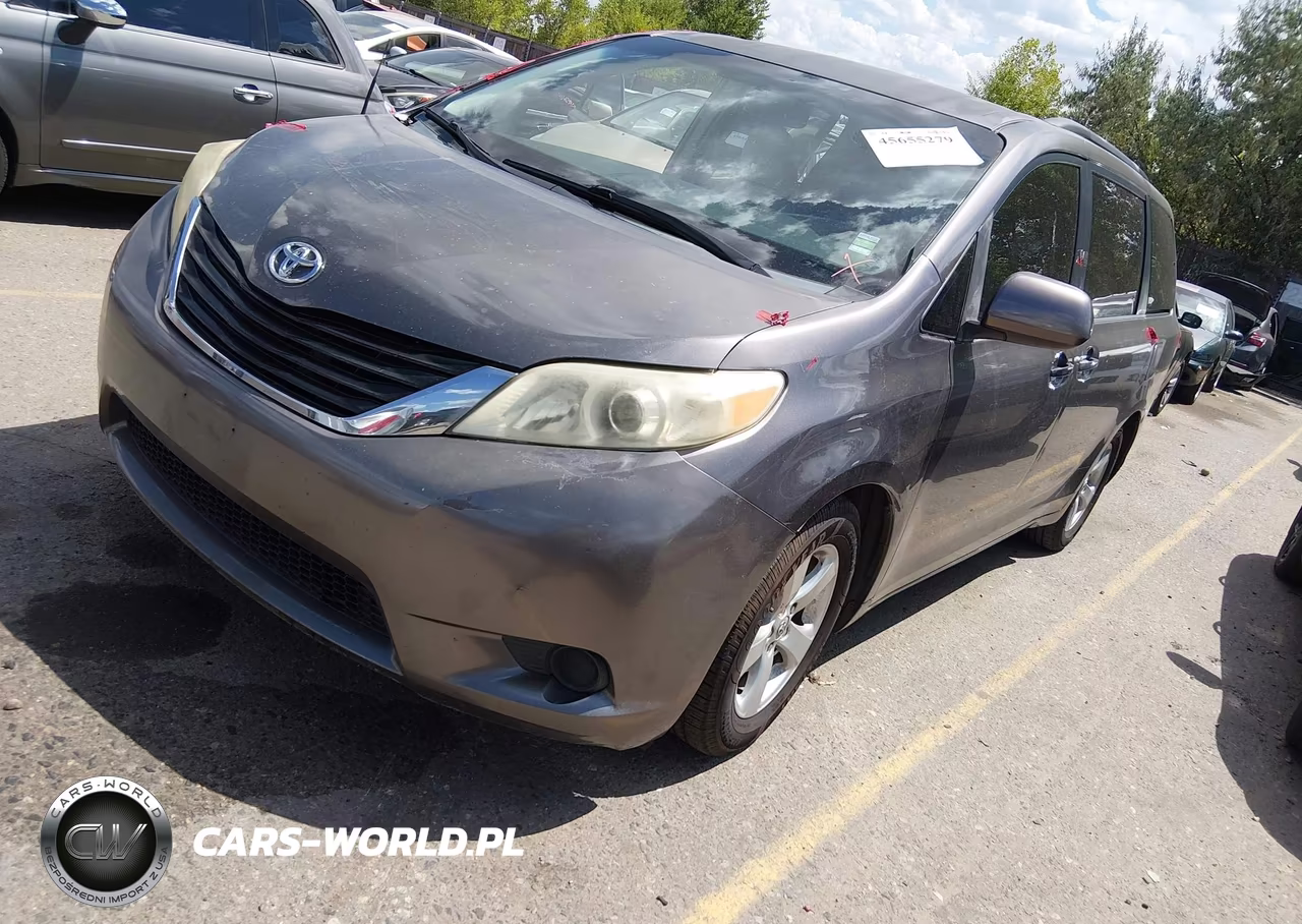 2012 Toyota Sienna Le V6 8 Passenger VIN:5TDKK3DC0CS232270 - 2