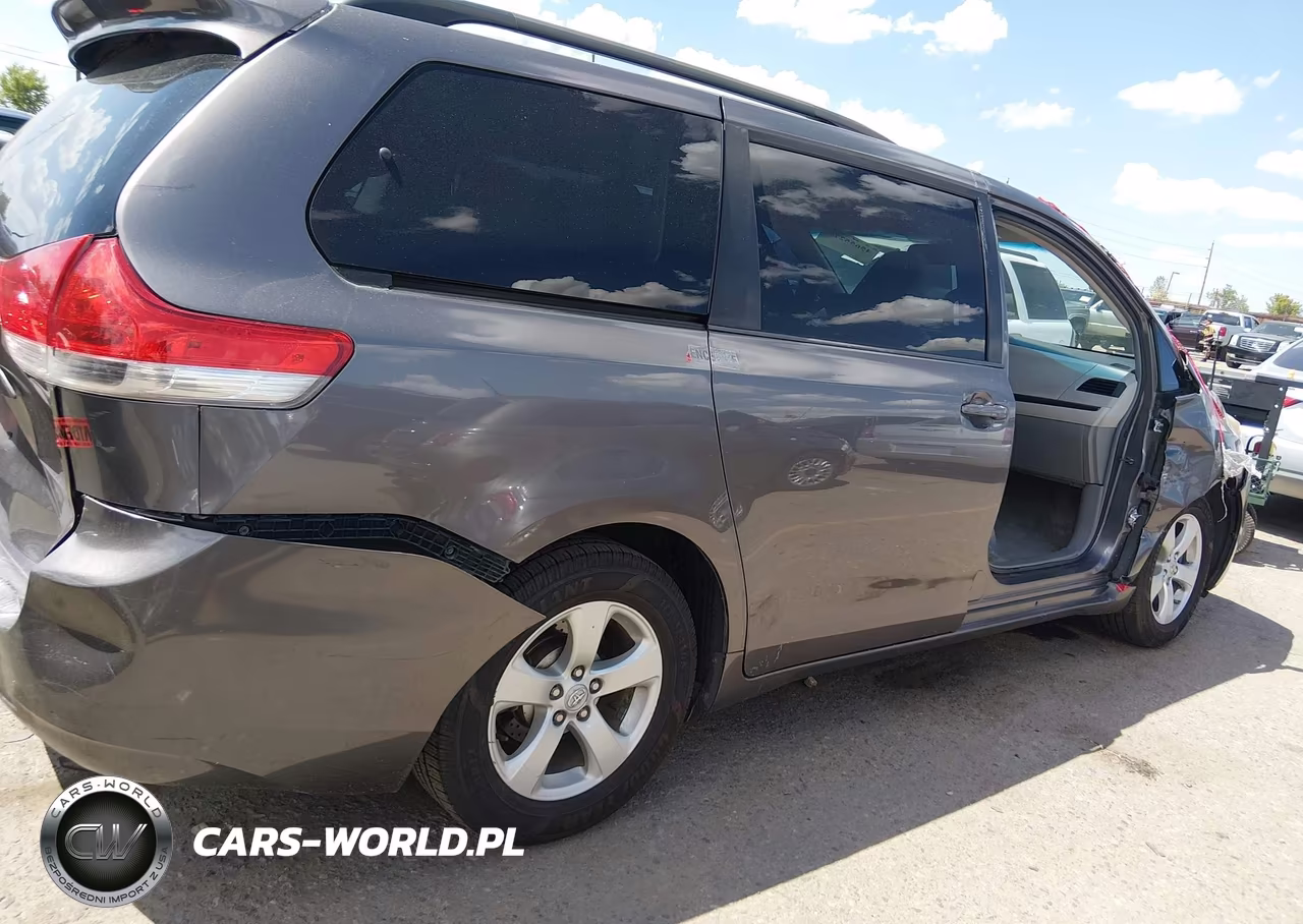 2012 Toyota Sienna Le V6 8 Passenger VIN:5TDKK3DC0CS232270 - 6