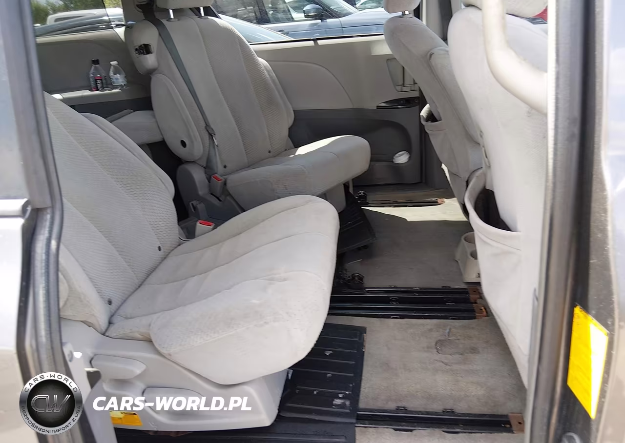 2012 Toyota Sienna Le V6 8 Passenger VIN:5TDKK3DC0CS232270 - 8