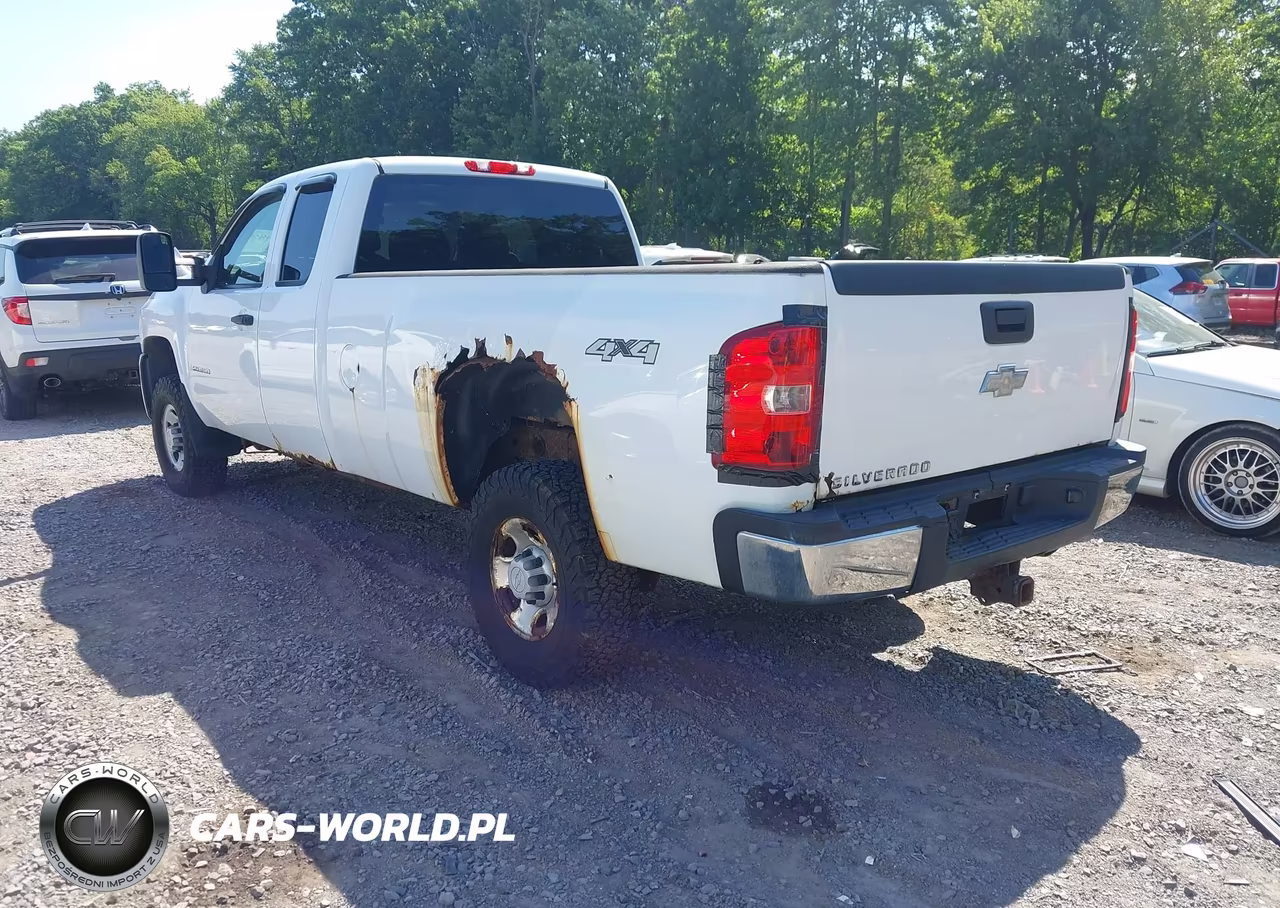 2007 Chevrolet Silverado 2500Hd Work Truck VIN:1GCHK29KX7E593313 - 3